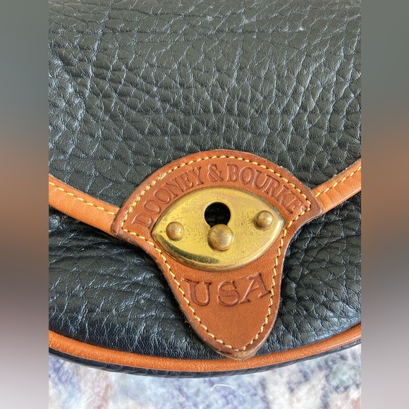 Vintage Dooney & Bourke Calvary Belt Bag Small - Picture 4 of 9